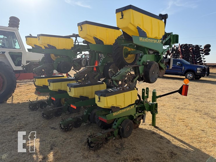 john-deere-1720-image-6