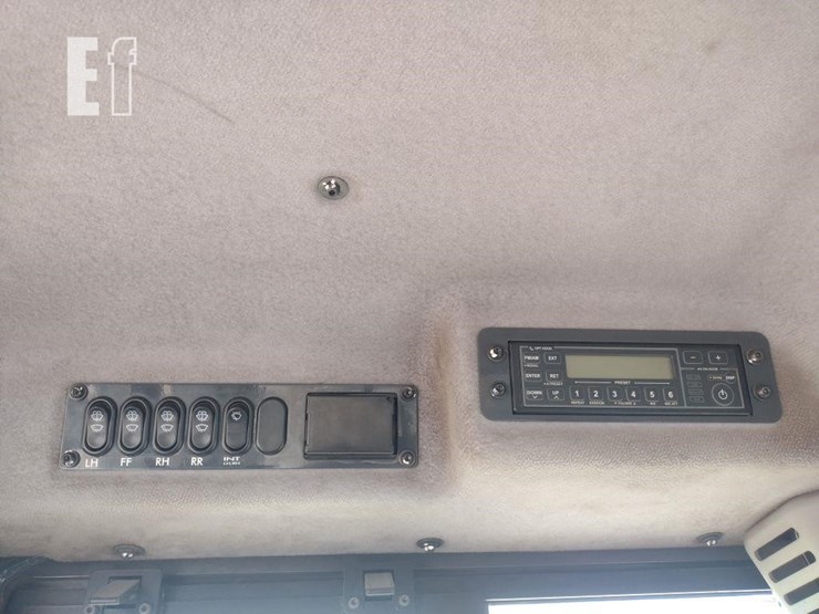 komatsu-d51pxi-24-image-10