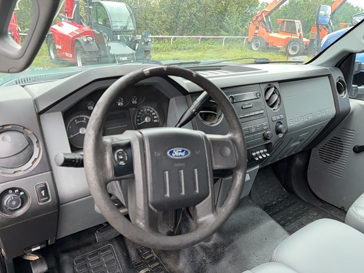 2011-ford-f450-image-12