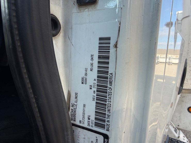 2013-international-durastar-4300-image-106