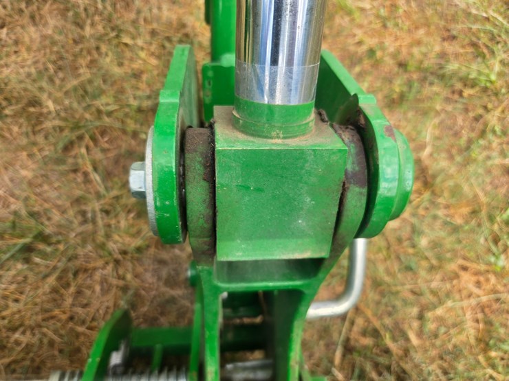 2023-john-deere-fc12e-image-68