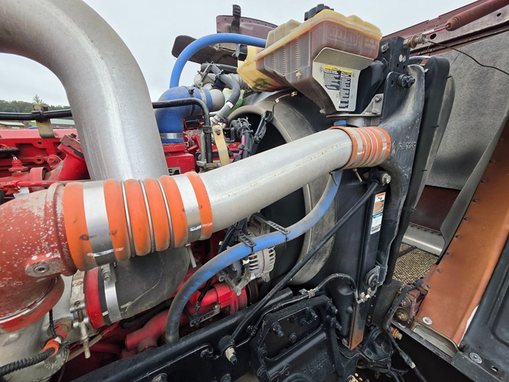 2018-peterbilt-389-image-51