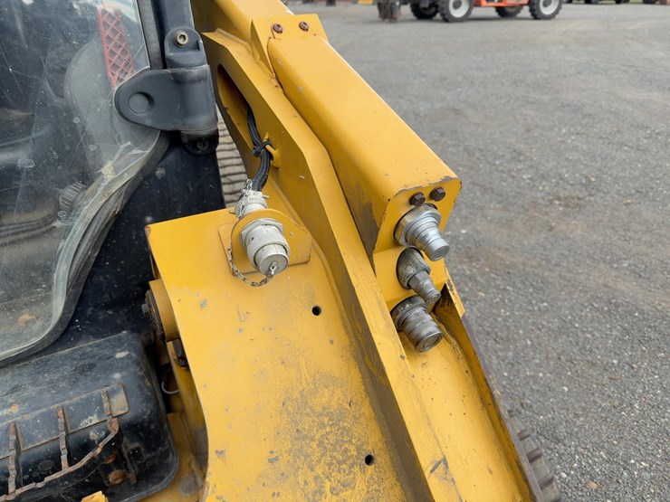 2018-caterpillar-289d-image-11