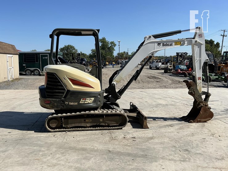2018-bobcat-e32i-image-5