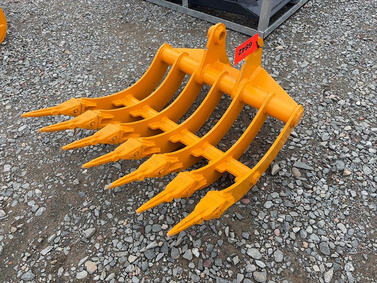 caterpillar-305-image-1