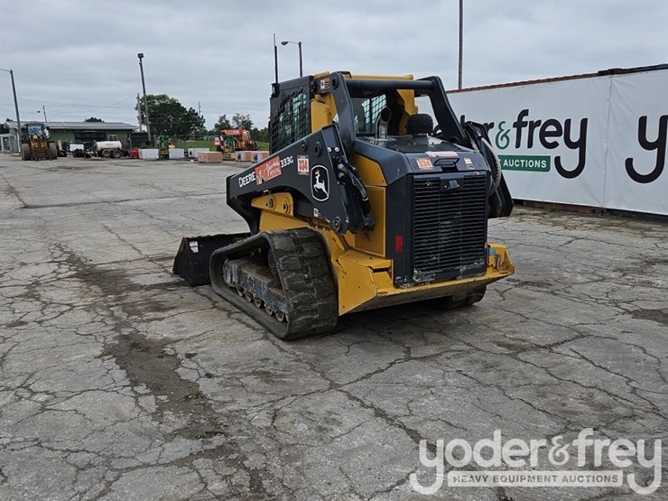 2021-deere-333g-image-3