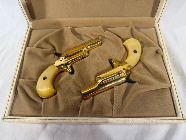 #23-•-set-of-colt-lady-derringer-pistols-image-4