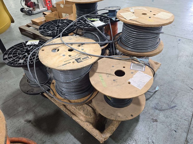 pallet-of-cable,-wire,-all-kinds-of-spools,-belden-cdt,-16-ga-strand,-24-awg,-20awg-image-4
