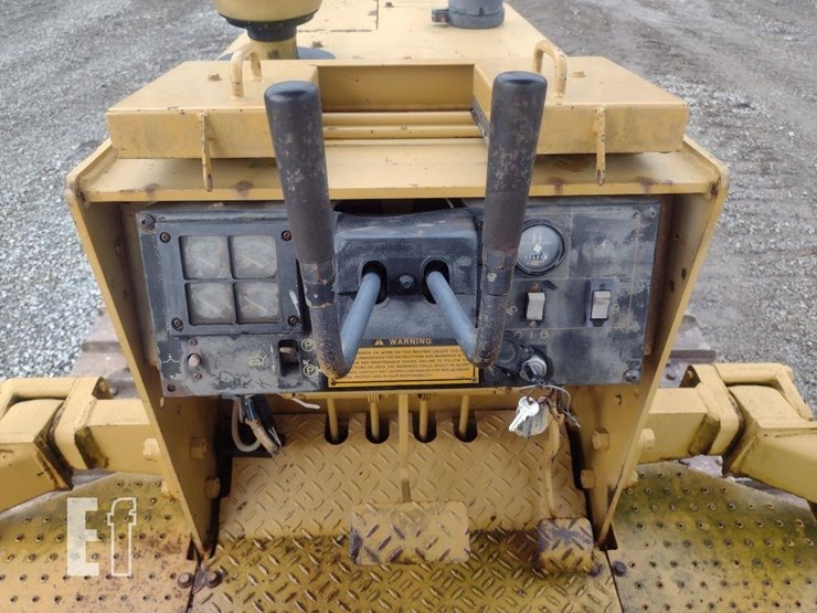 1995-caterpillar-d3c-xl-iii-image-7