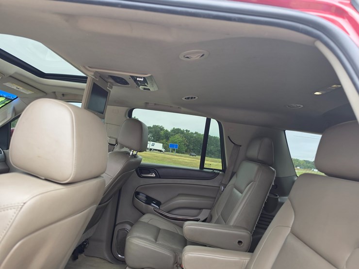 2015-gmc-yukon-image-56