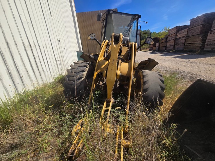 2015-caterpillar-914k-image-10