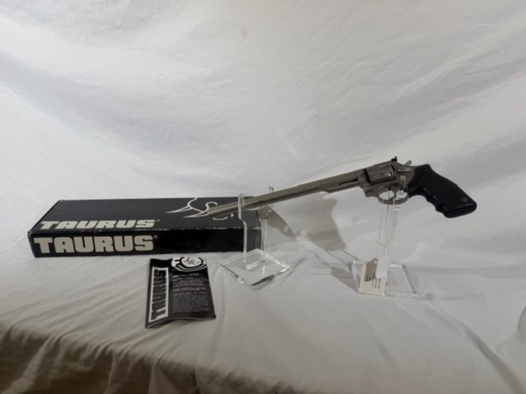 #21-•-taurus-980-revolver-image-1