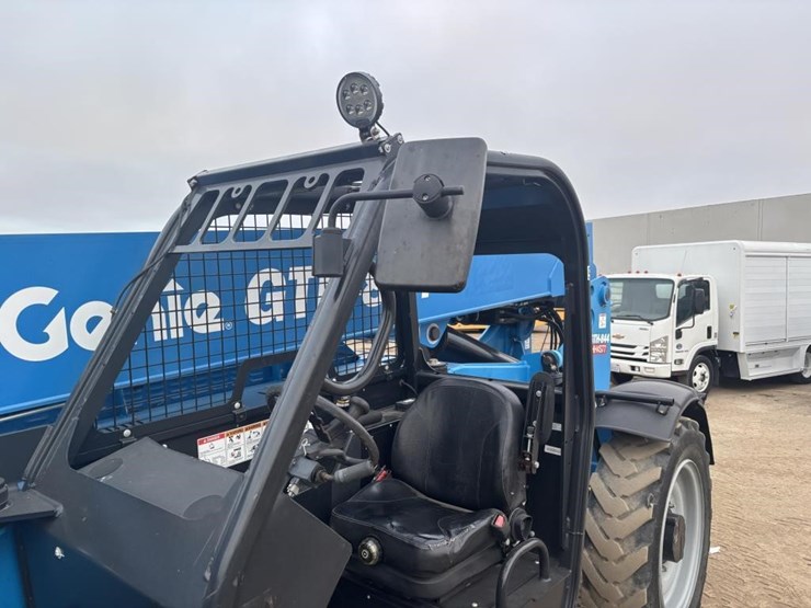2020-genie-gth844-image-24