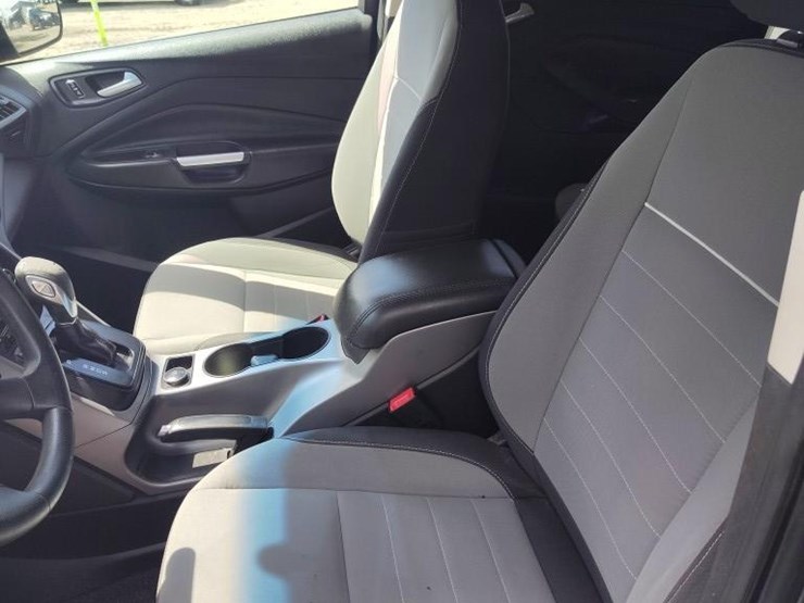2014-ford-escape-image-6