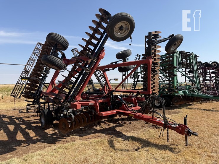 case-ih-true-tandem-330-turbo-image-2