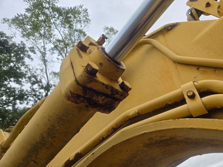caterpillar-621-image-51