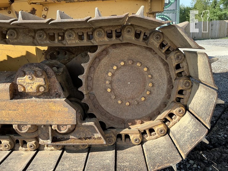2005-deere-700h-lgp-image-9