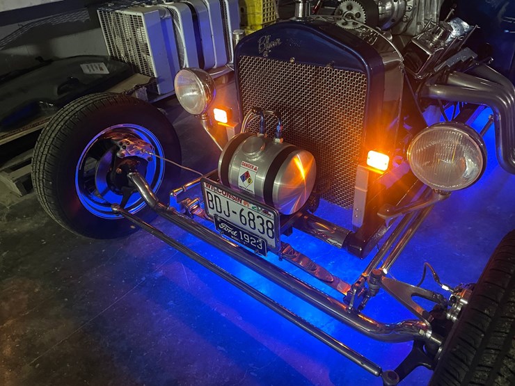 #7900-•-1923-ford-t-bucket-"bad-attitude"-and-2003-cmt-manufacturing-trailer-(has-wi-title)-(downing,-wi)-image-120