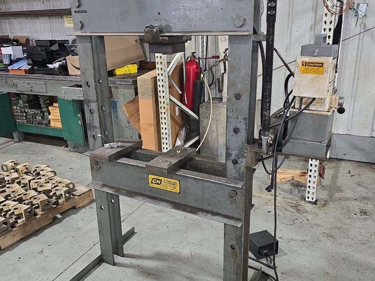 30-ton-electric-over-hyd-press-image-1