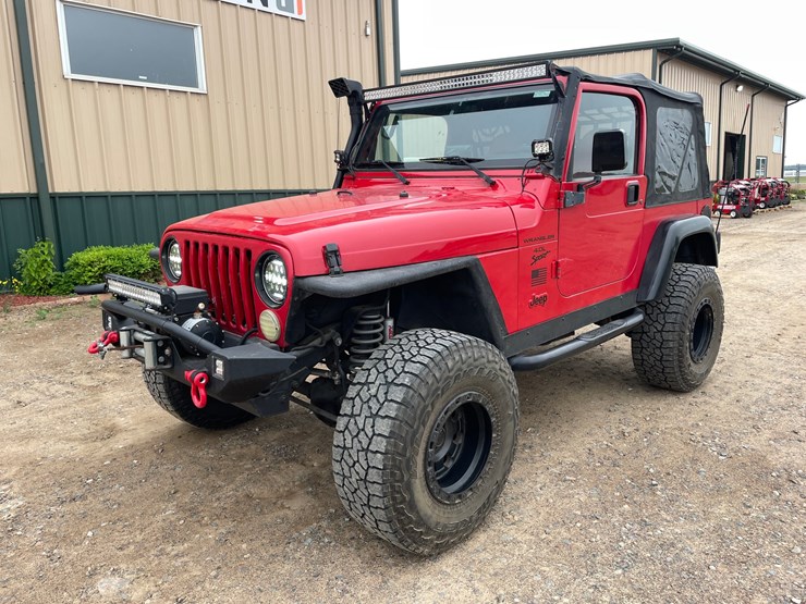 2000-jeep-wrangler-sport-image-1