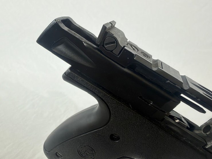 #16-•-smith-&-weson-22a-pistol-image-30