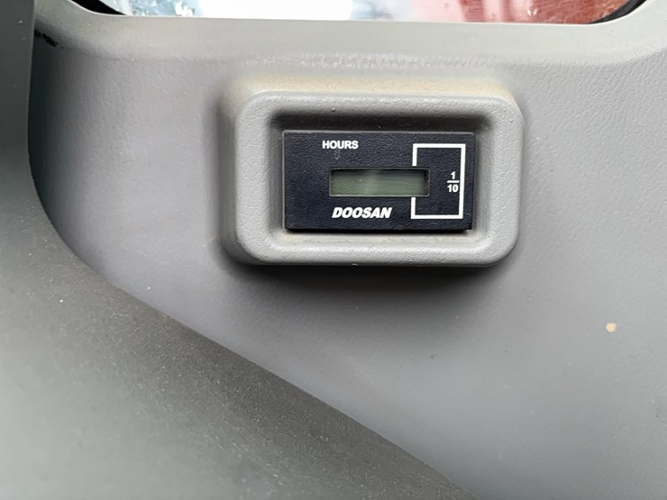 2017-doosan-dx140-lcr-image-23
