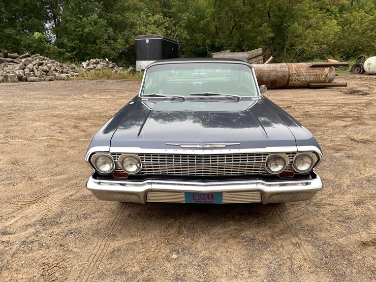 #7000-•-1963-chevy-impala-(has-wi-title)-(colfax,-wi)-image-2