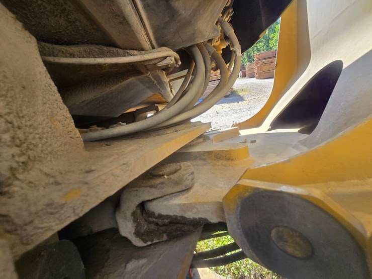 2015-caterpillar-914k-image-55