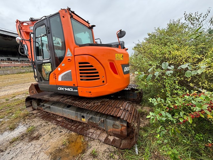2017-doosan-dx140-lcr-image-4