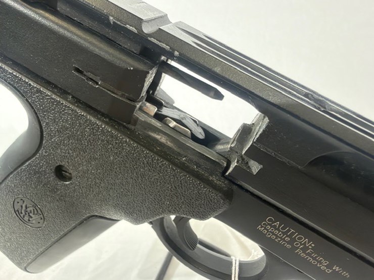 #16-•-smith-&-weson-22a-pistol-image-29