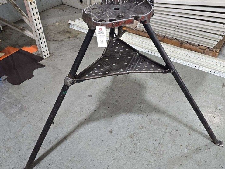 rigid-tri-stand-image-1