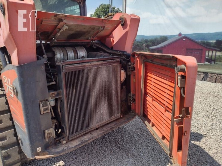 kubota-svl75-image-30