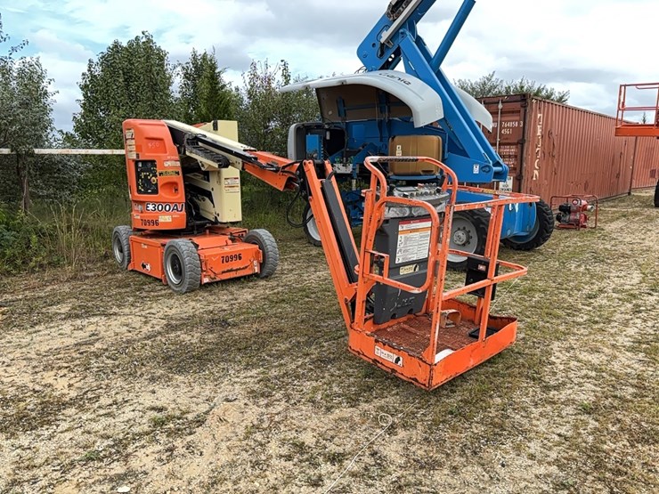 jlg-e300aj-image-2