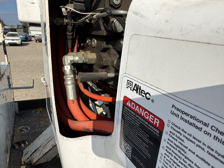 2013-international-durastar-4300-image-65