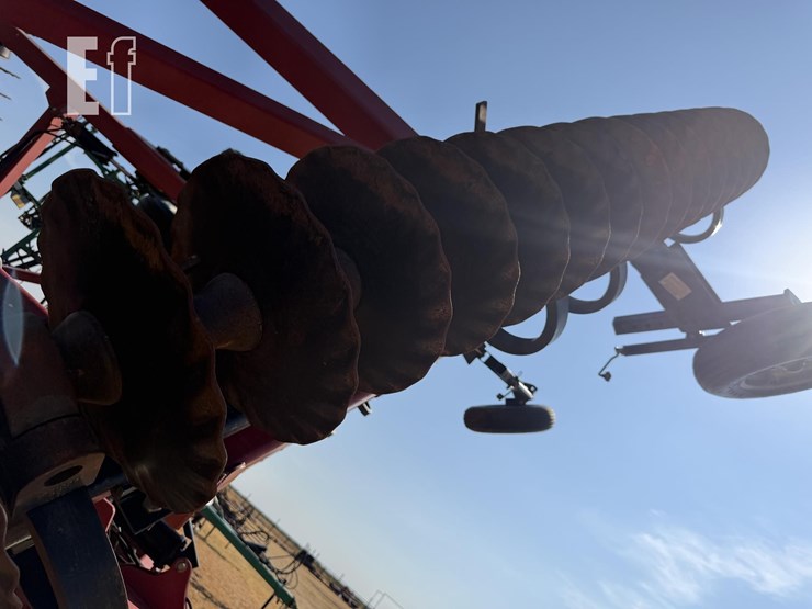 case-ih-true-tandem-330-turbo-image-11