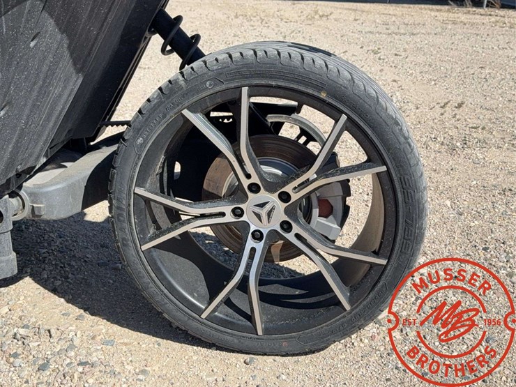 2017-ford-f550-image-12