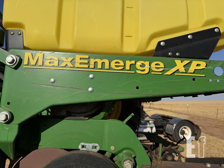 john-deere-1720-image-10