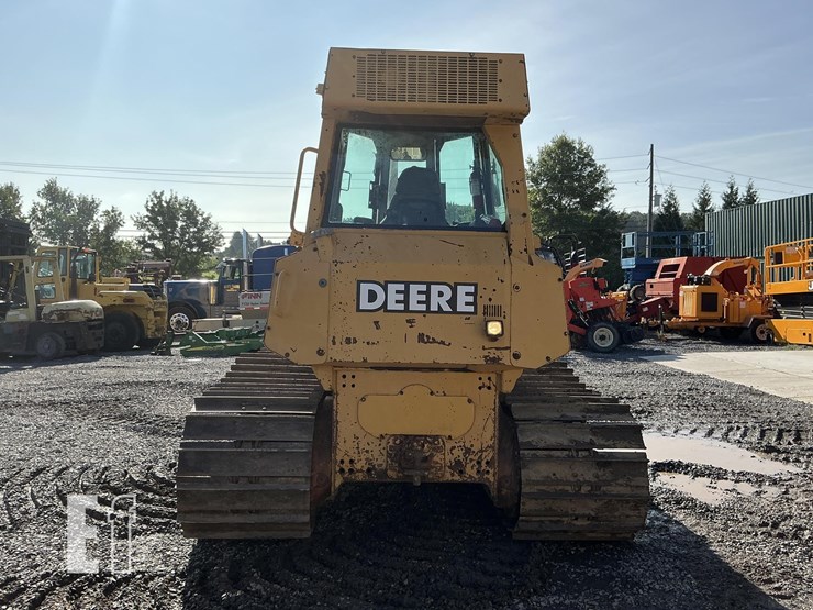 2005-deere-700h-lgp-image-3