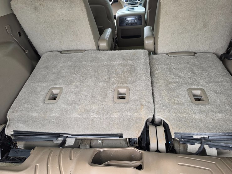 2015-gmc-yukon-image-65