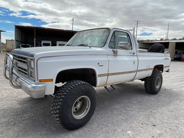 #1057-•-1986-chevrolet-ck10-(has-nm-title)-(on-site-in-las-cruces,-nm)-image-36