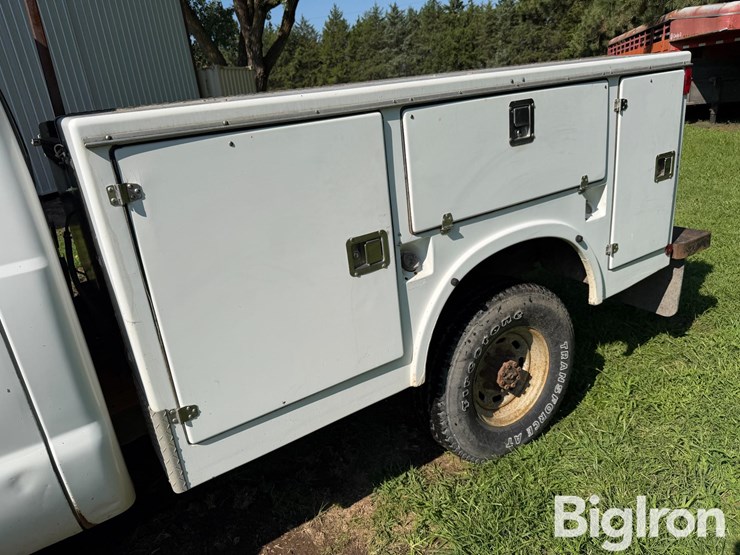 2002-ford-f350-xl-image-16