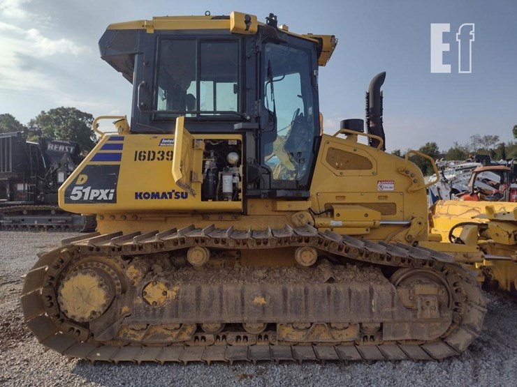 komatsu-d51pxi-24-image-30