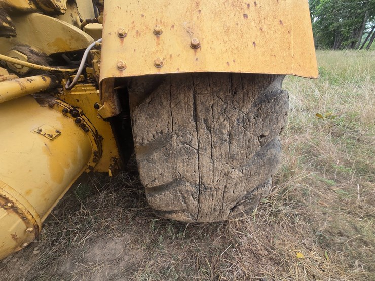 caterpillar-621-image-79