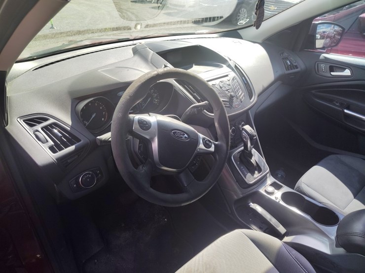2013-ford-escape-image-8