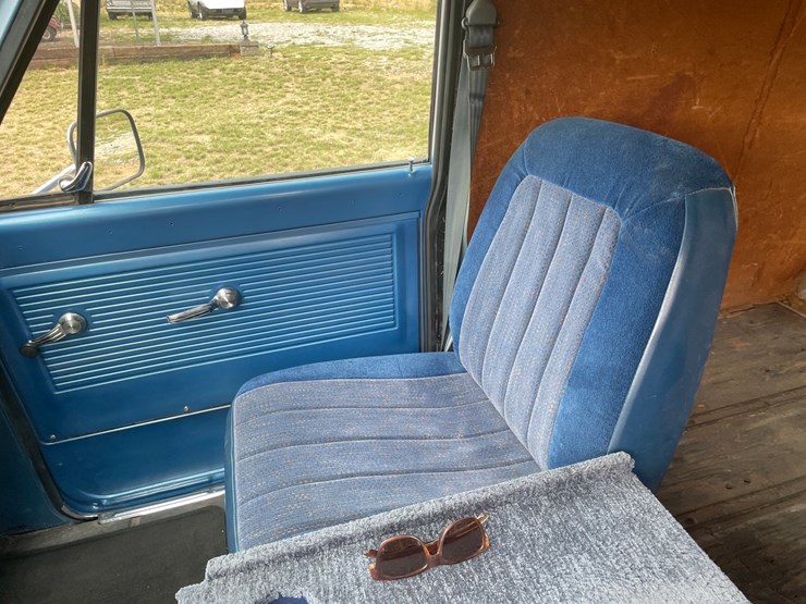 1967-chevrolet-c20-image-54
