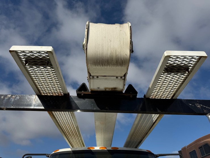 2013-international-durastar-4300-image-99