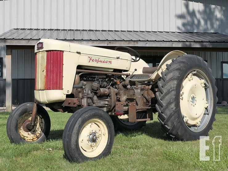 1956-ferguson-f40h-image-1