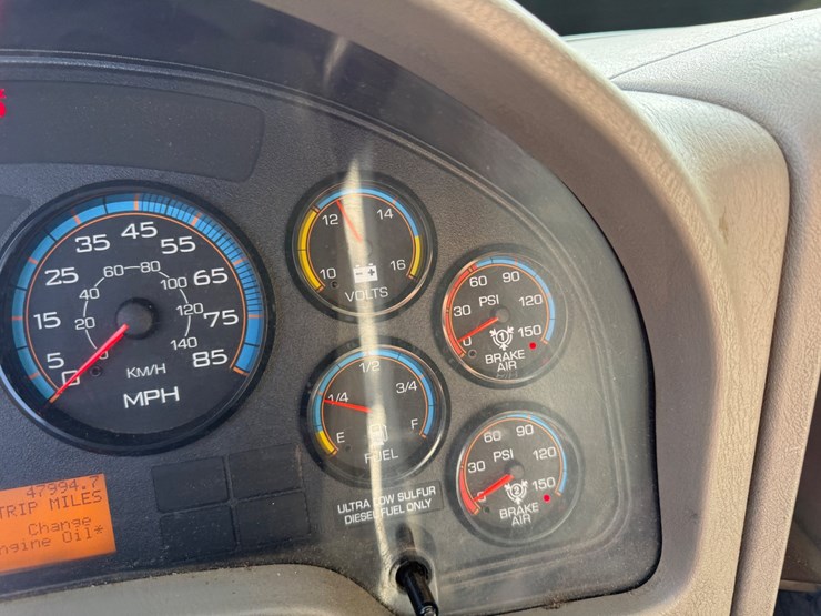 2013-international-durastar-4300-image-124