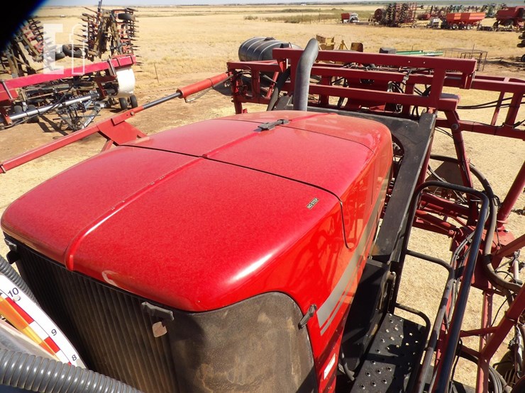 2017-case-ih-patriot-3340-image-28