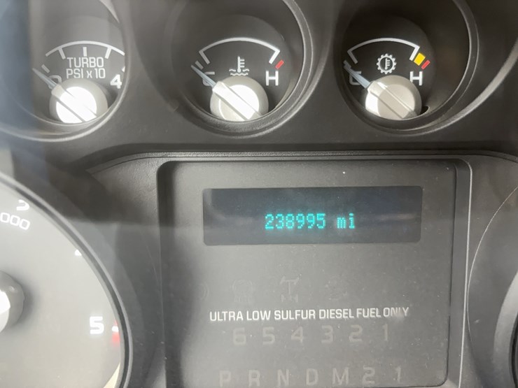 2011-ford-f450-image-14